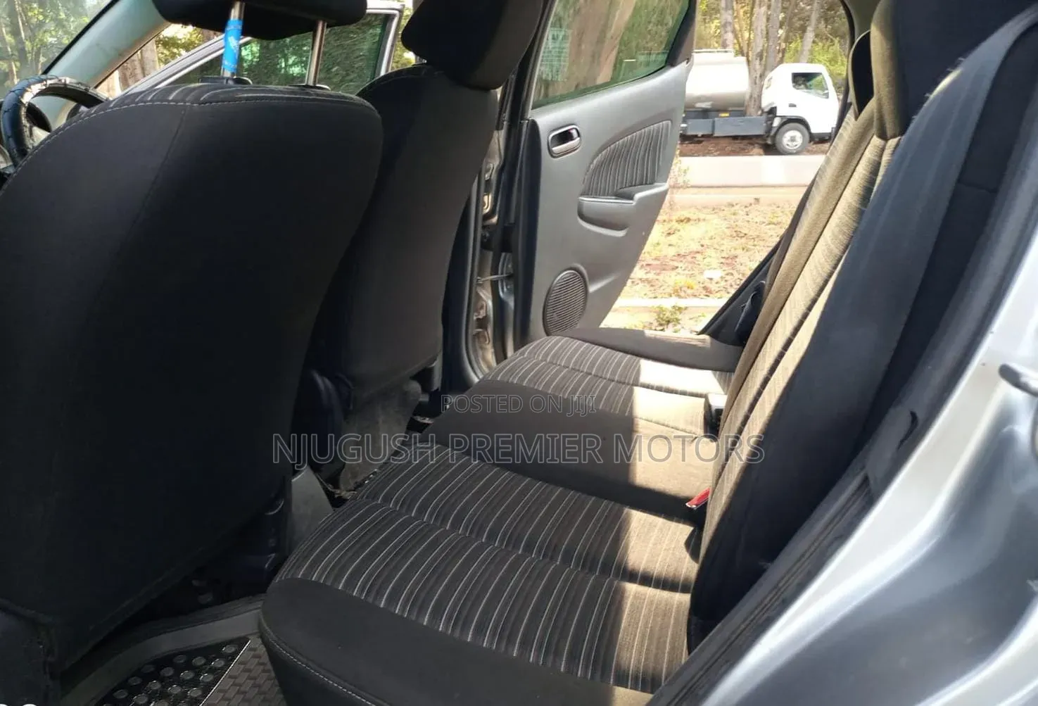Mazda Demio 2012 Silver