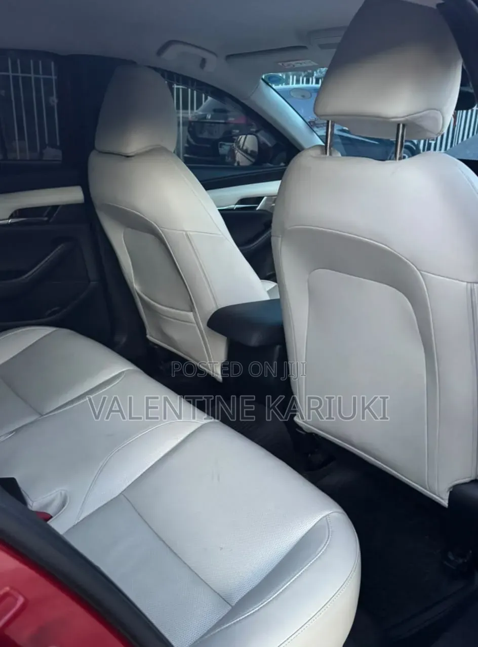 Mazda Axela 2019 Red