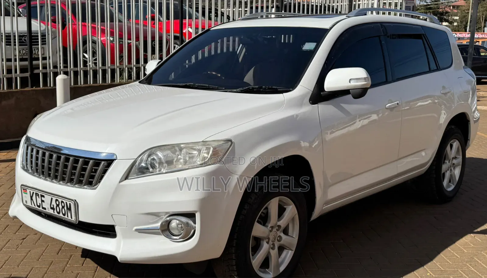 Toyota Vanguard 2008 White