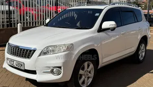Toyota Vanguard 2008 White