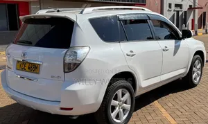 Toyota Vanguard 2008 White