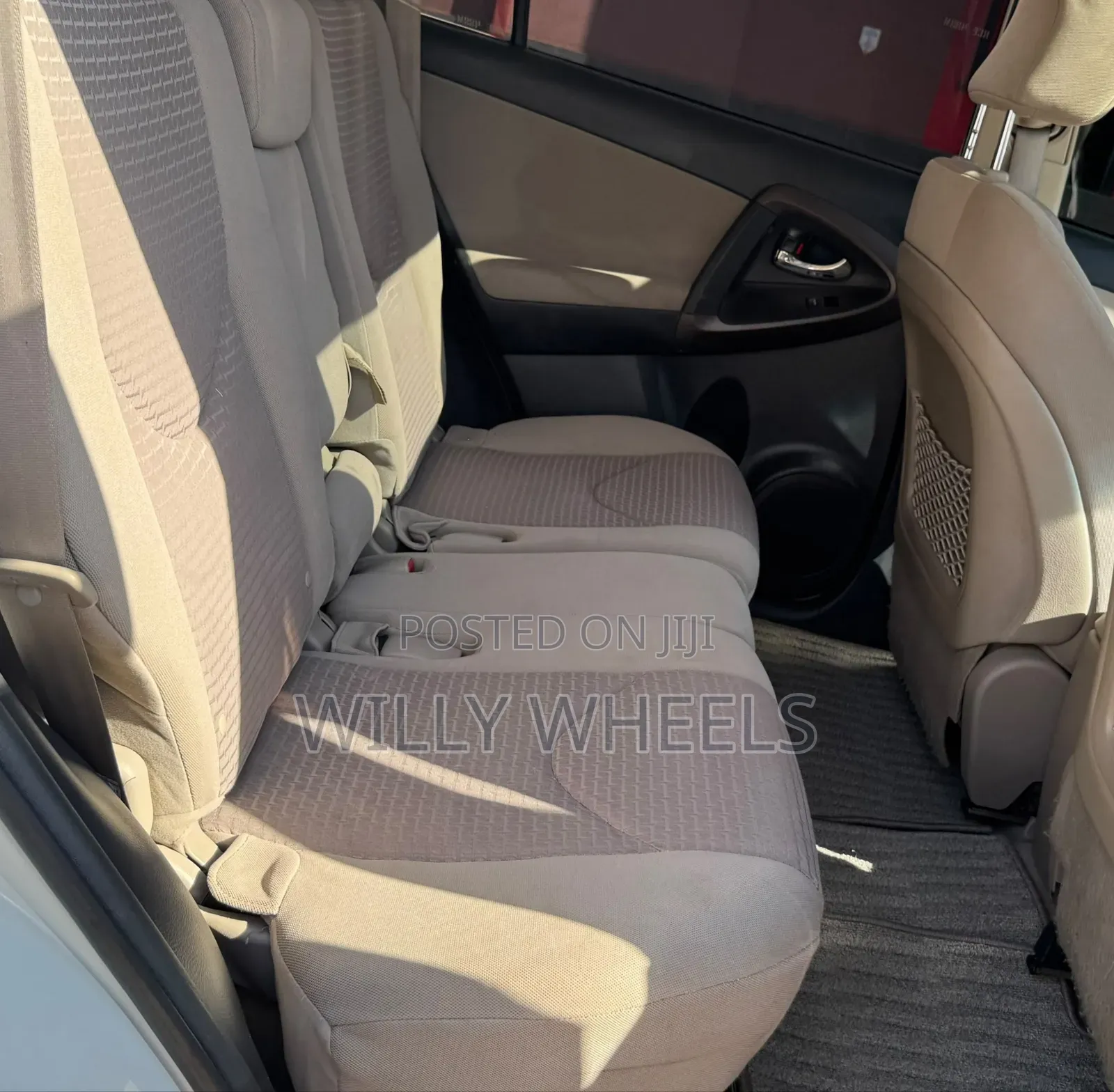 Toyota Vanguard 2008 White