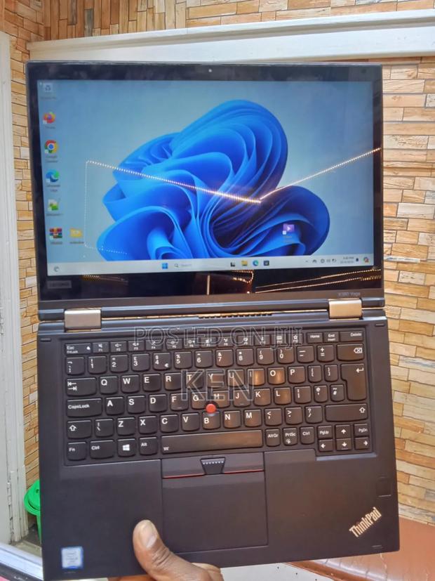 Laptop Lenovo ThinkPad X380 Yoga 8GB Intel Core i5 SSD 256GB