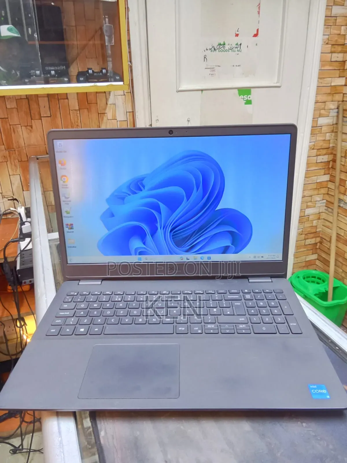 Laptop Dell Vostro 15 3500 8GB Intel Core i3 SSD 256GB