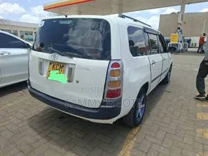 Toyota Succeed 2011 Pearl
