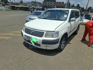 Toyota Succeed 2011 Pearl