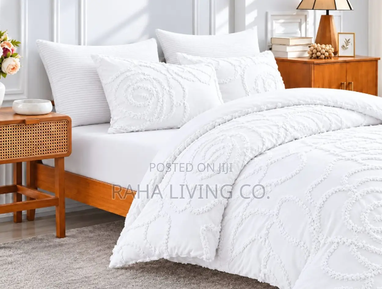 4pc Luxury Tufted Duvet Cover Set | 6x6 6x7 | Microfibre