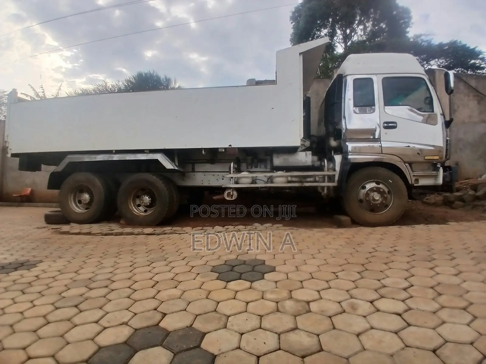 Isuzu Giga