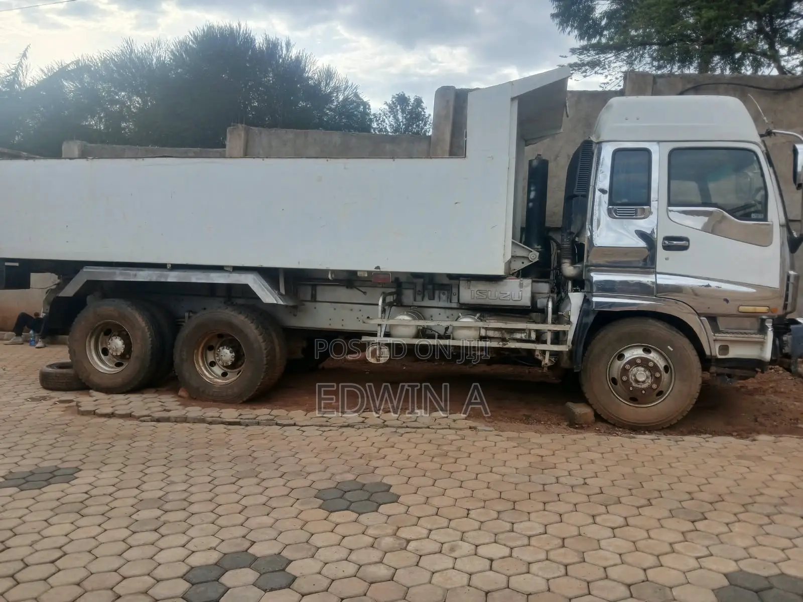 Isuzu Giga