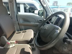 Suzuki Every 2020 White