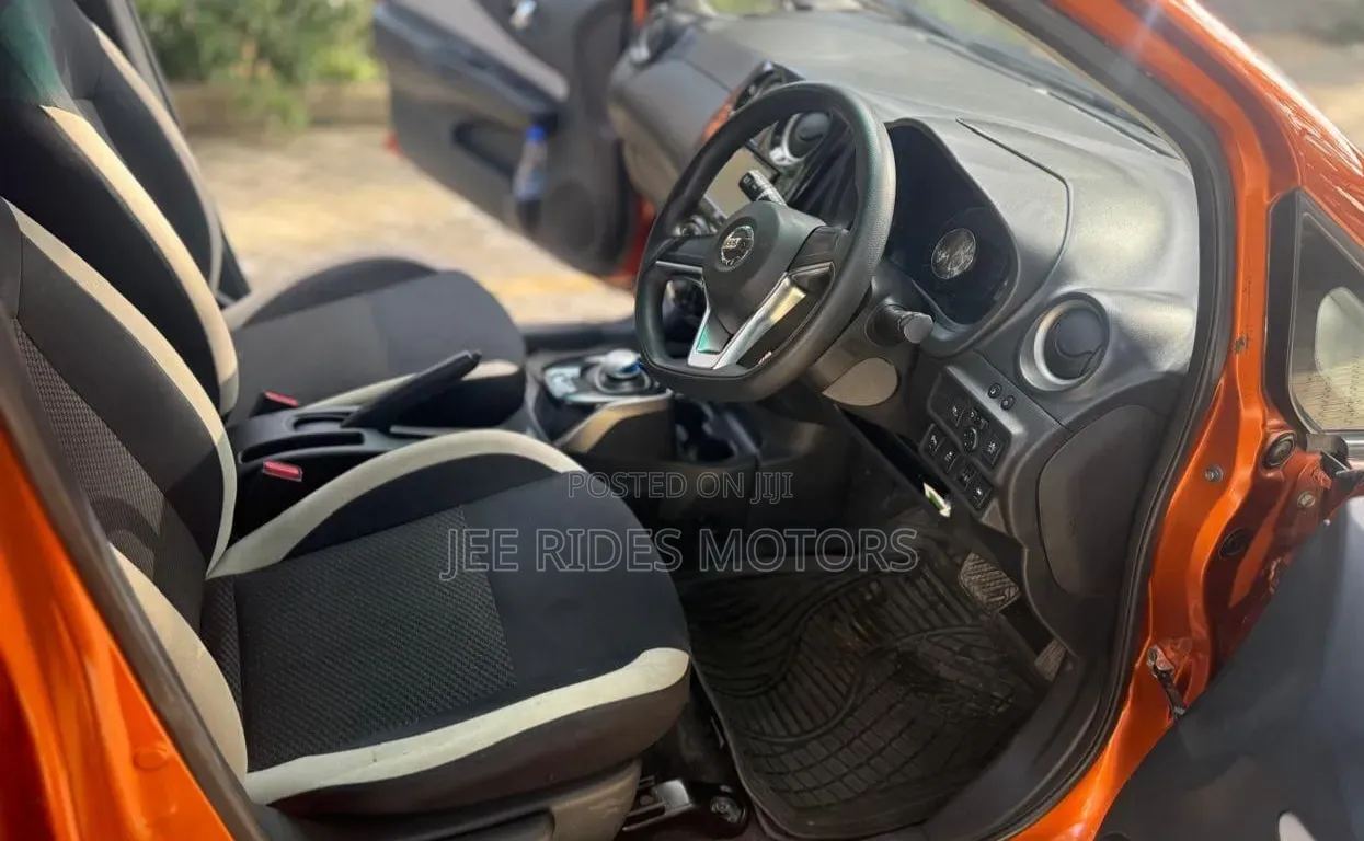 Nissan Note 2018 Red