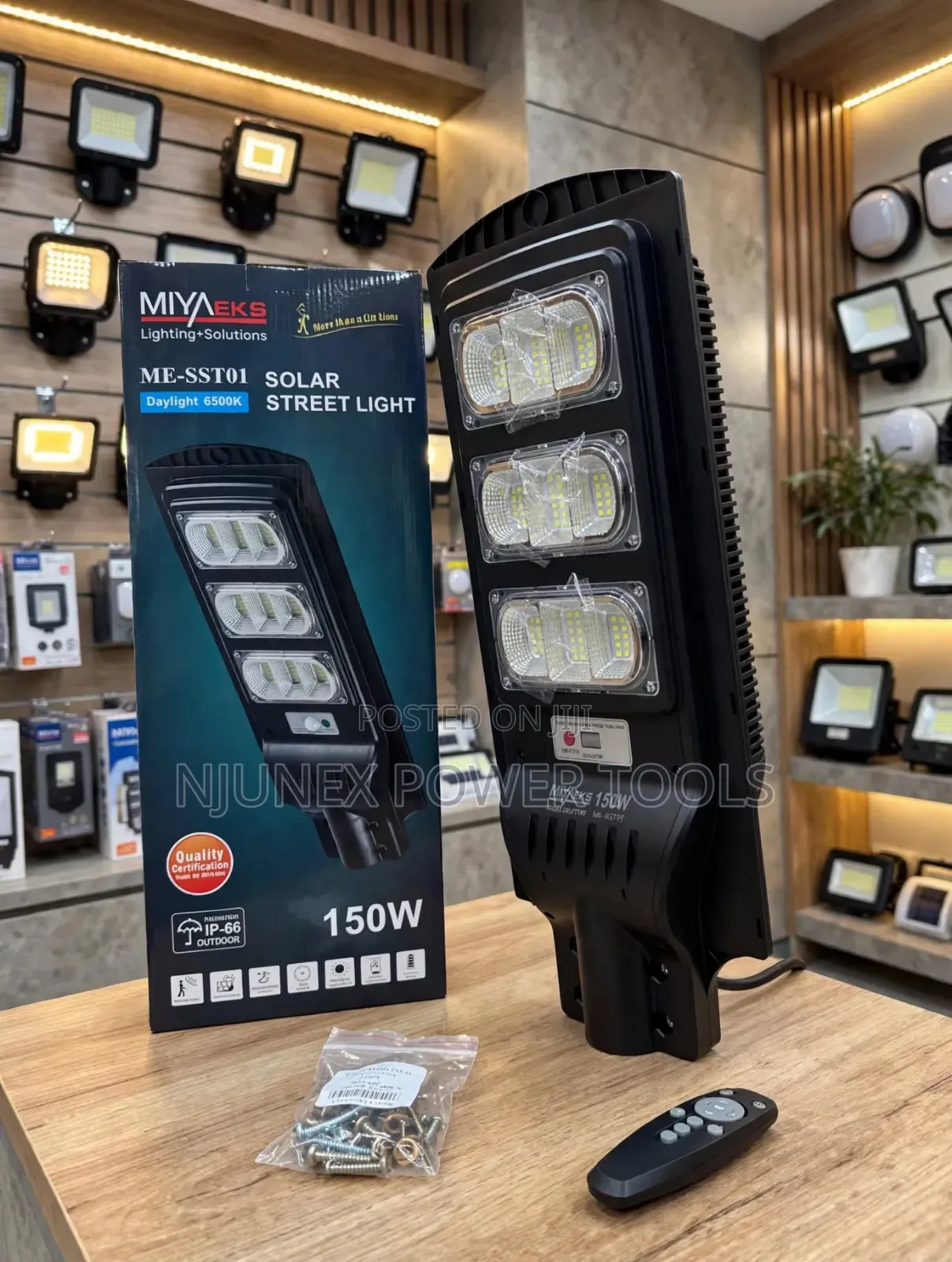 MIYAEKS 150W Solar Street Light Featuring Three Bright LED Modules