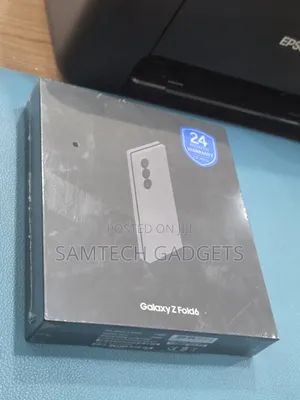 New Samsung Galaxy Z Fold6 512 GB Silver
