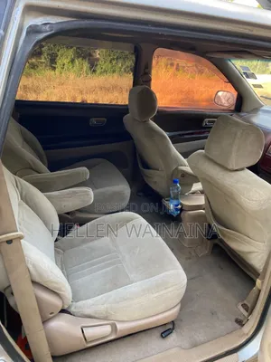 Toyota Gaia 2003 Silver