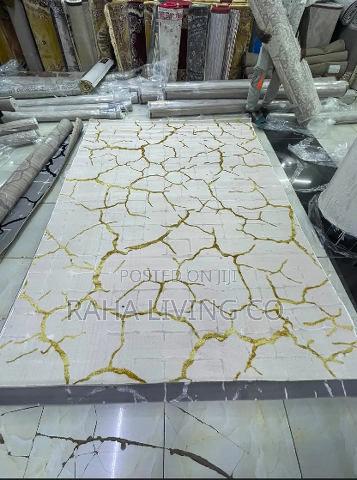 Pure Turkish Crackle Carpet | 8x11 | Gold Marble Design