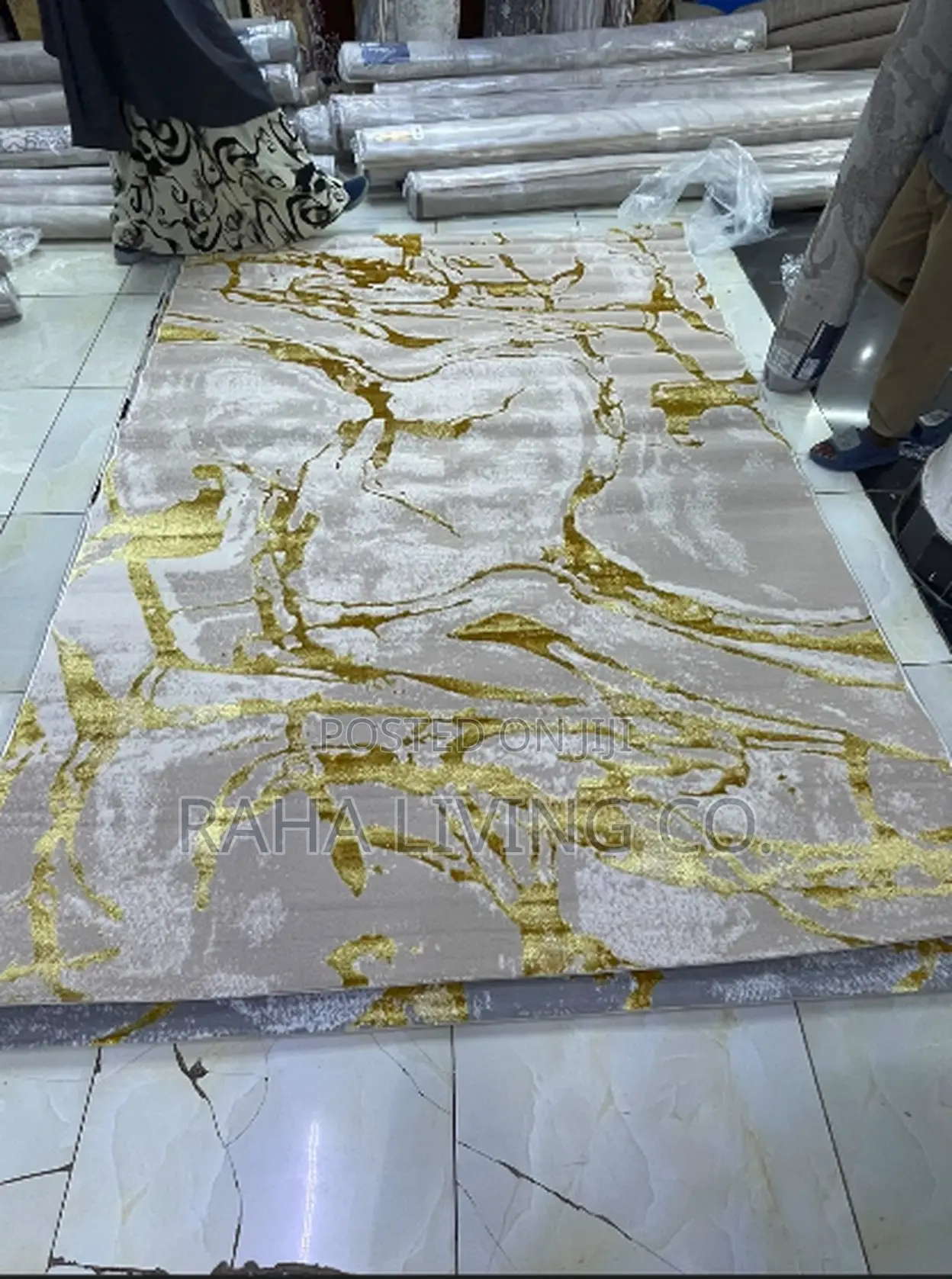 Pure Turkish Crackle Carpet | 8x11 | Gold Marble Design