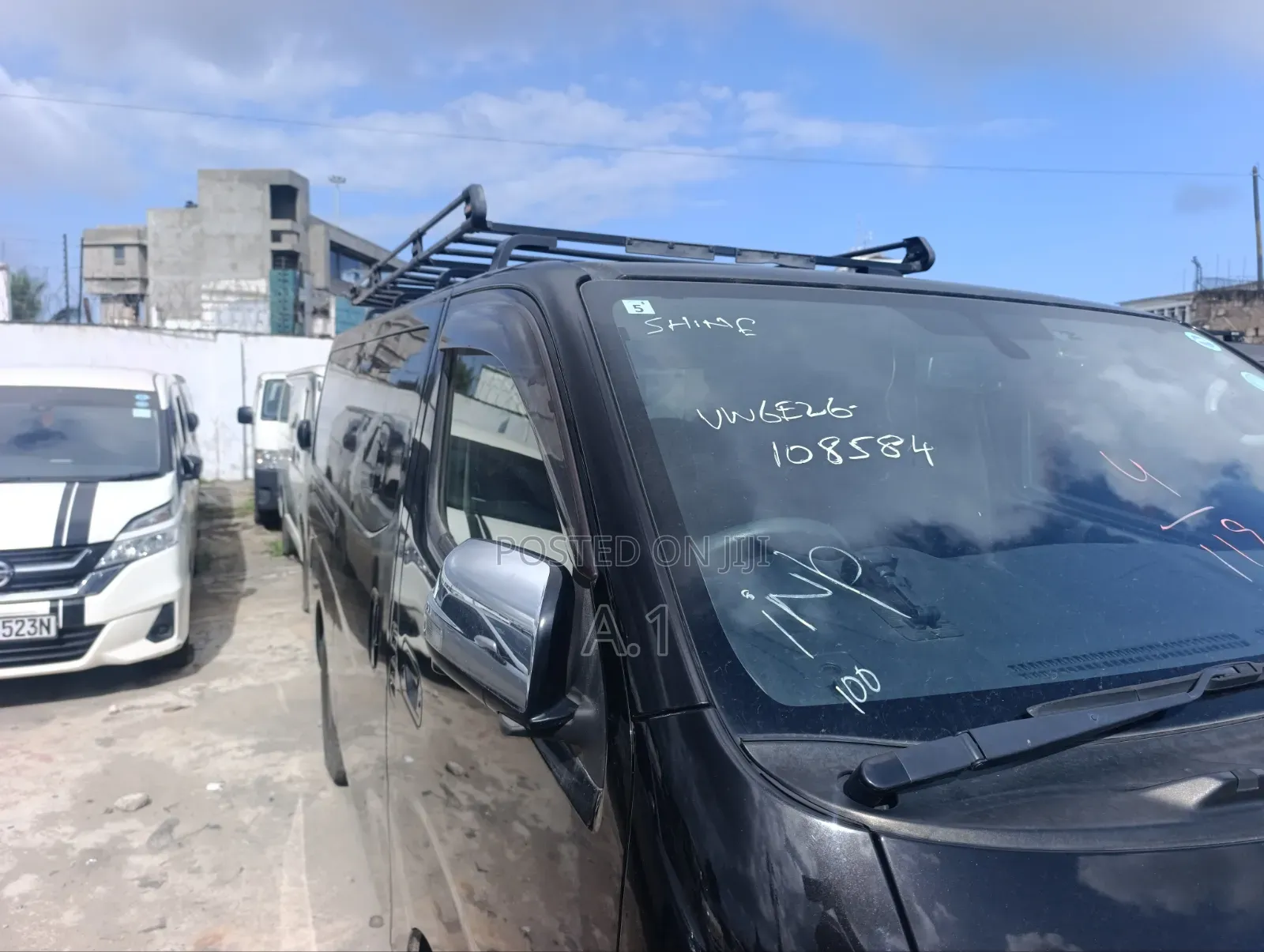 Nissan Caravan (Urvan) 2019 Black