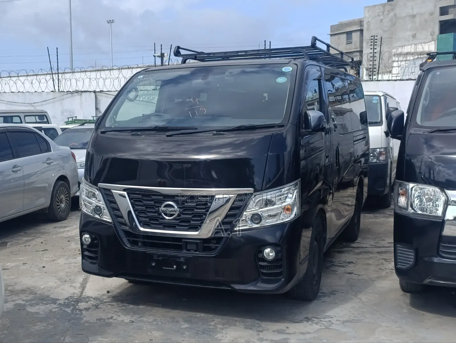 Nissan Caravan (Urvan) 2019 Black