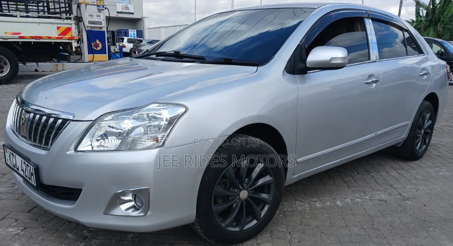Toyota Premio 2010 Silver