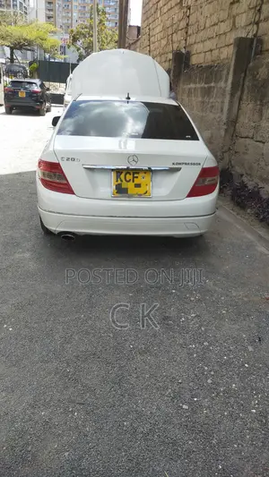 Mercedes-Benz C200 2008 White