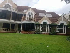 8bdrm House in Muthaiga for sale