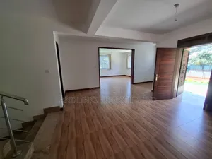 8bdrm House in Muthaiga for sale