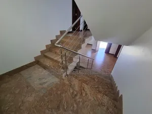 8bdrm House in Muthaiga for sale