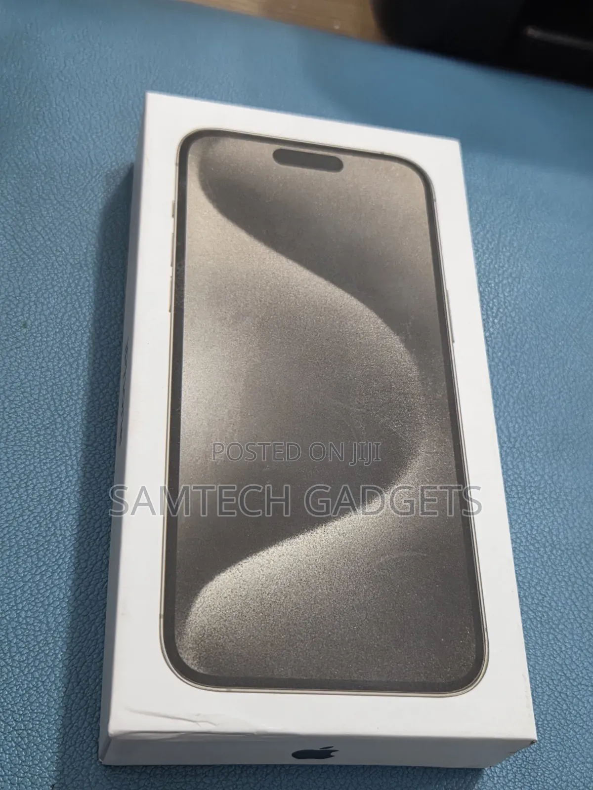 New Apple iPhone 15 Pro Max 1 TB Silver
