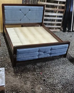 Mocket Bed 5x6 With Harshly Blue With Chocolate Frame
