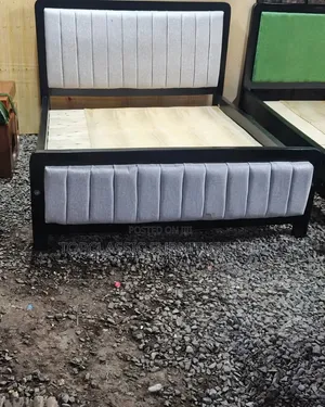 Mocket Bed 5x6 With Harshly Blue With Chocolate Frame