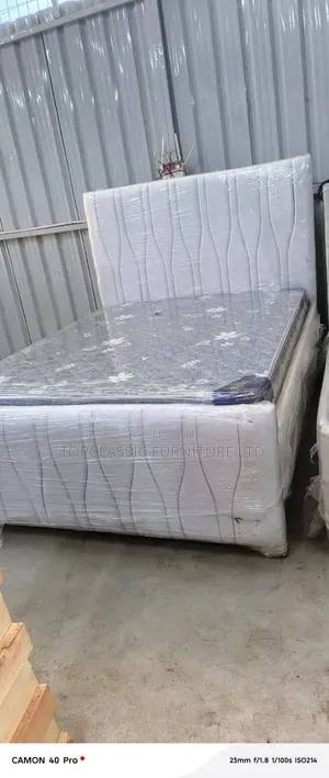 White  Chester Bed  5x6+ Mattress