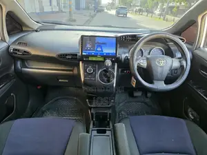 Toyota Wish 2013 Pearl