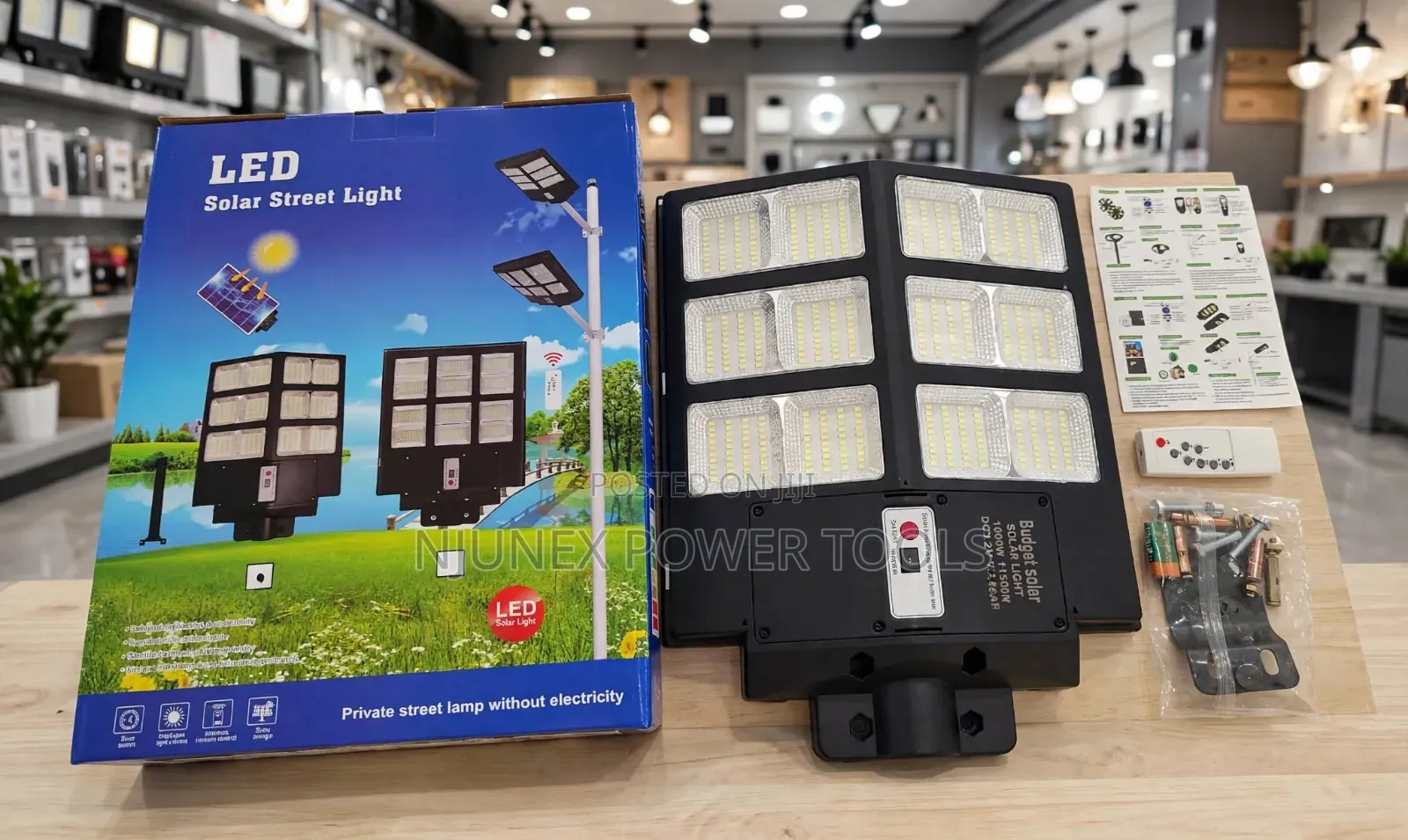 Budget 1000W LED Solar Street Light Unit With a Remote Control,