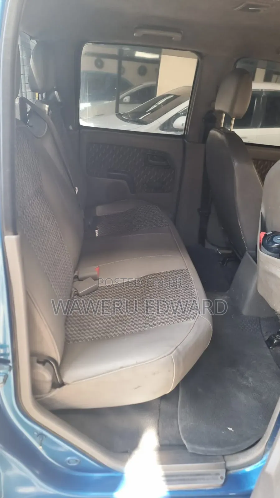 Isuzu D-MAX 2010 Blue
