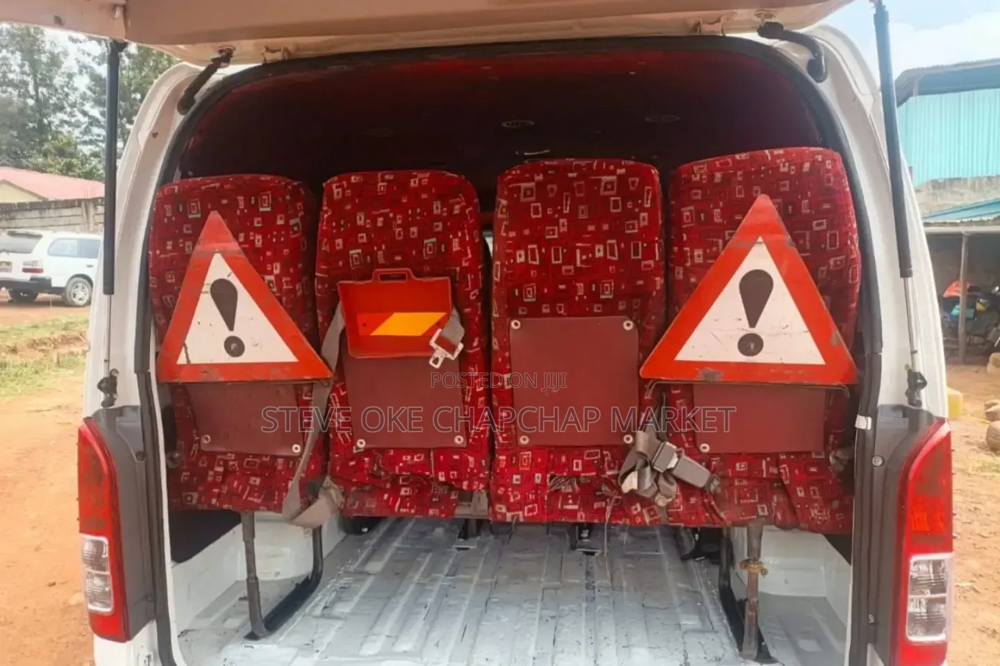 Toyota HiAce 2010 White