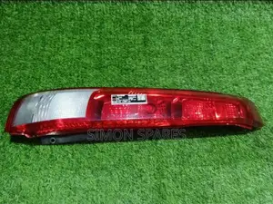 Tail Lamp Lh Nissan X-Trail Nt30 2001