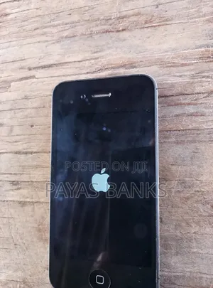 Apple iPhone 4 16 GB Black