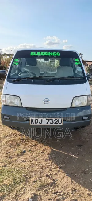 Nissan Vanette 2015 White