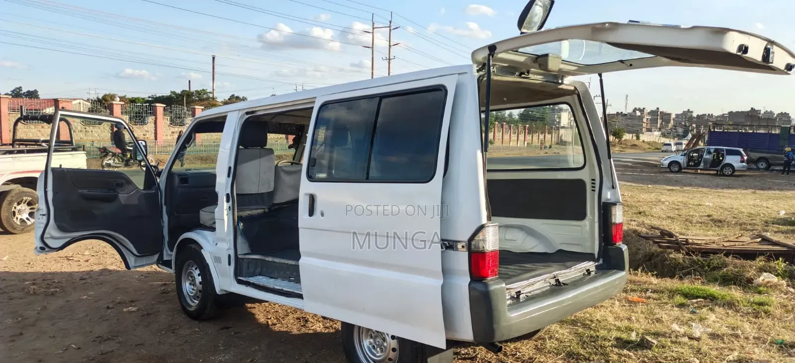Nissan Vanette 2015 White