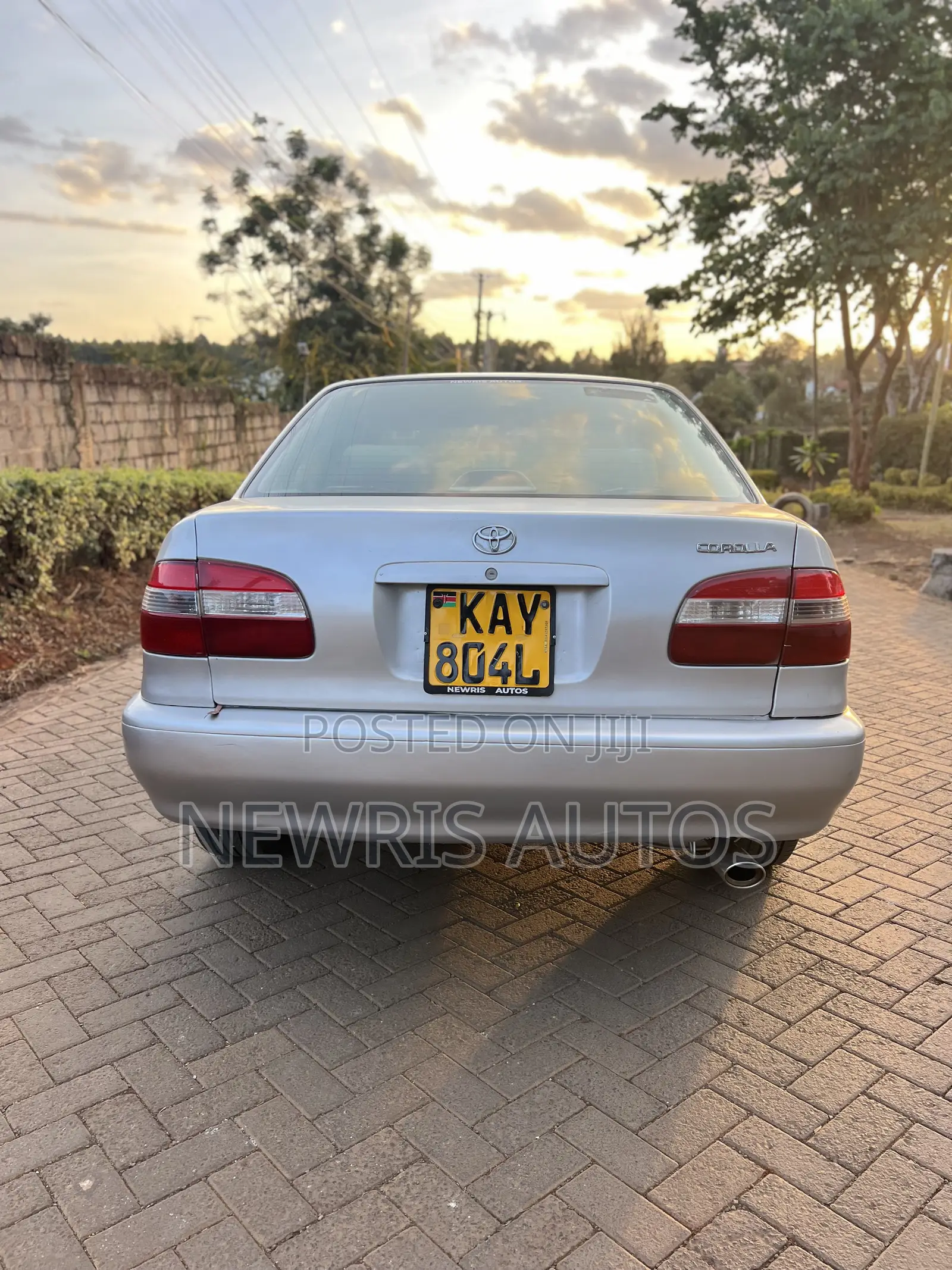 Toyota Corolla 2000 Silver