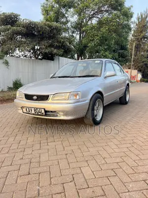 Toyota Corolla 2000 Silver