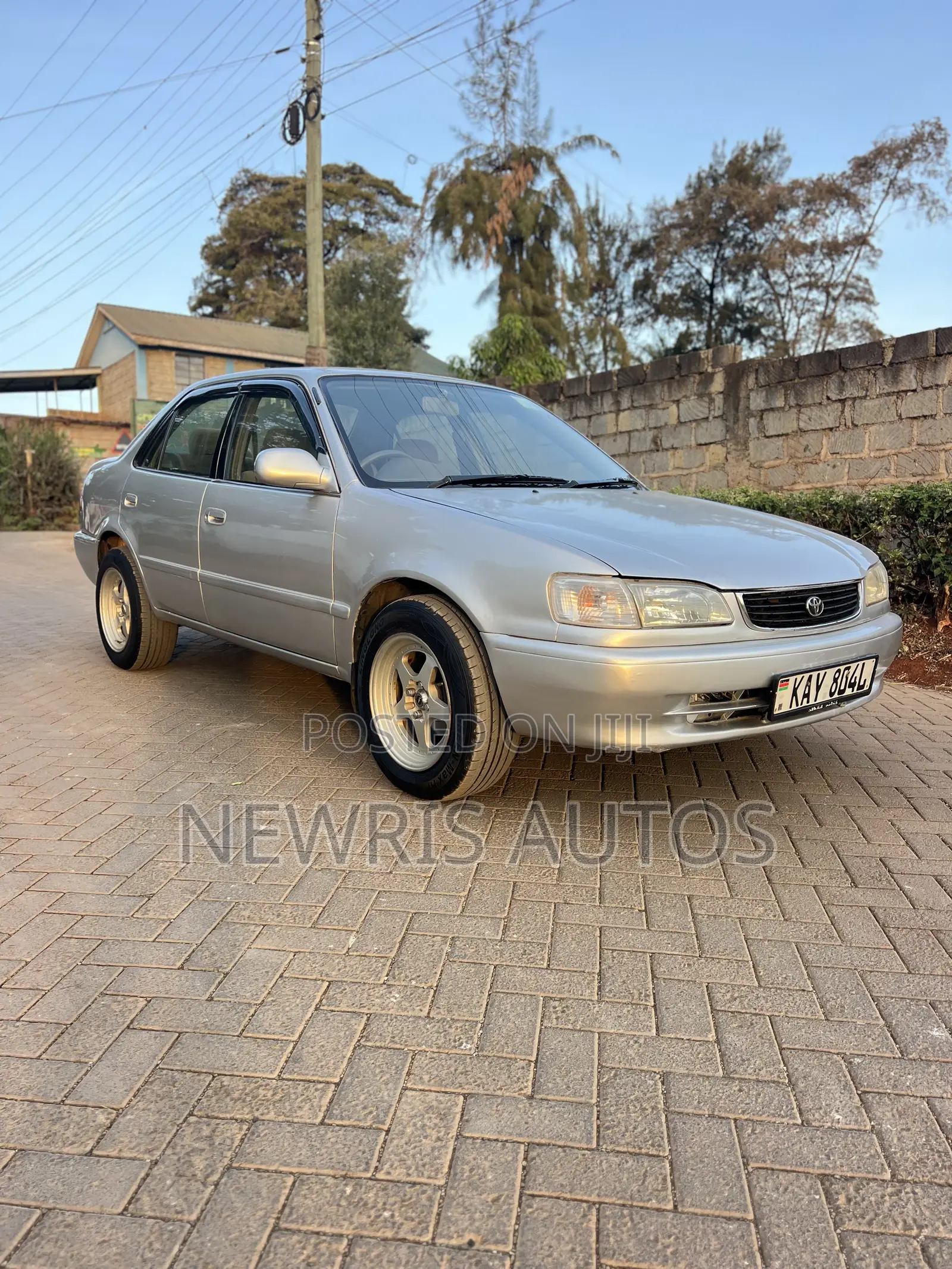 Toyota Corolla 2000 Silver