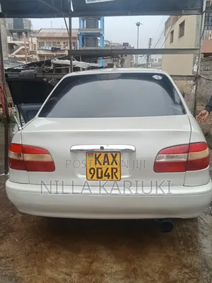 Toyota Corolla Fielder 2001 Off white