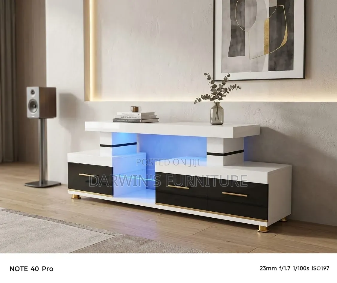 Media Console TV