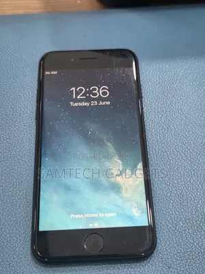 Apple iPhone 7 32 GB Black