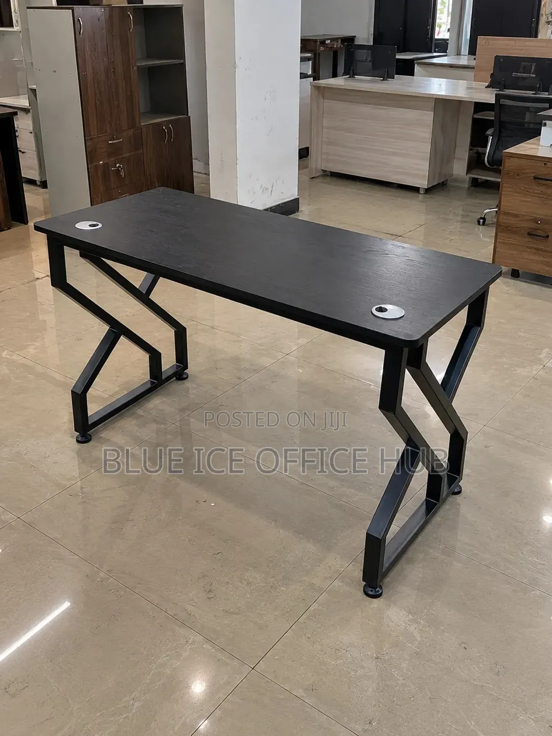 Modern Office Desk With Cable Management – Black Workstation