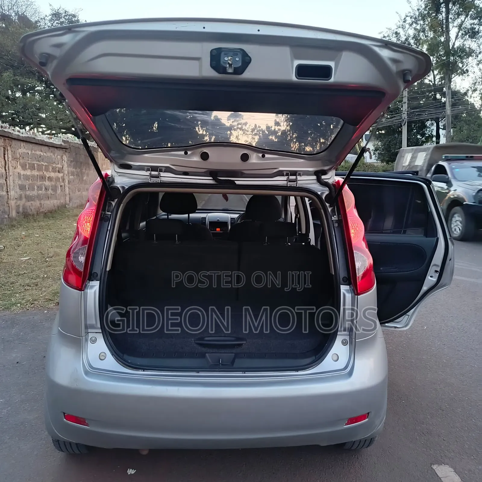 Nissan Note 2009 Silver
