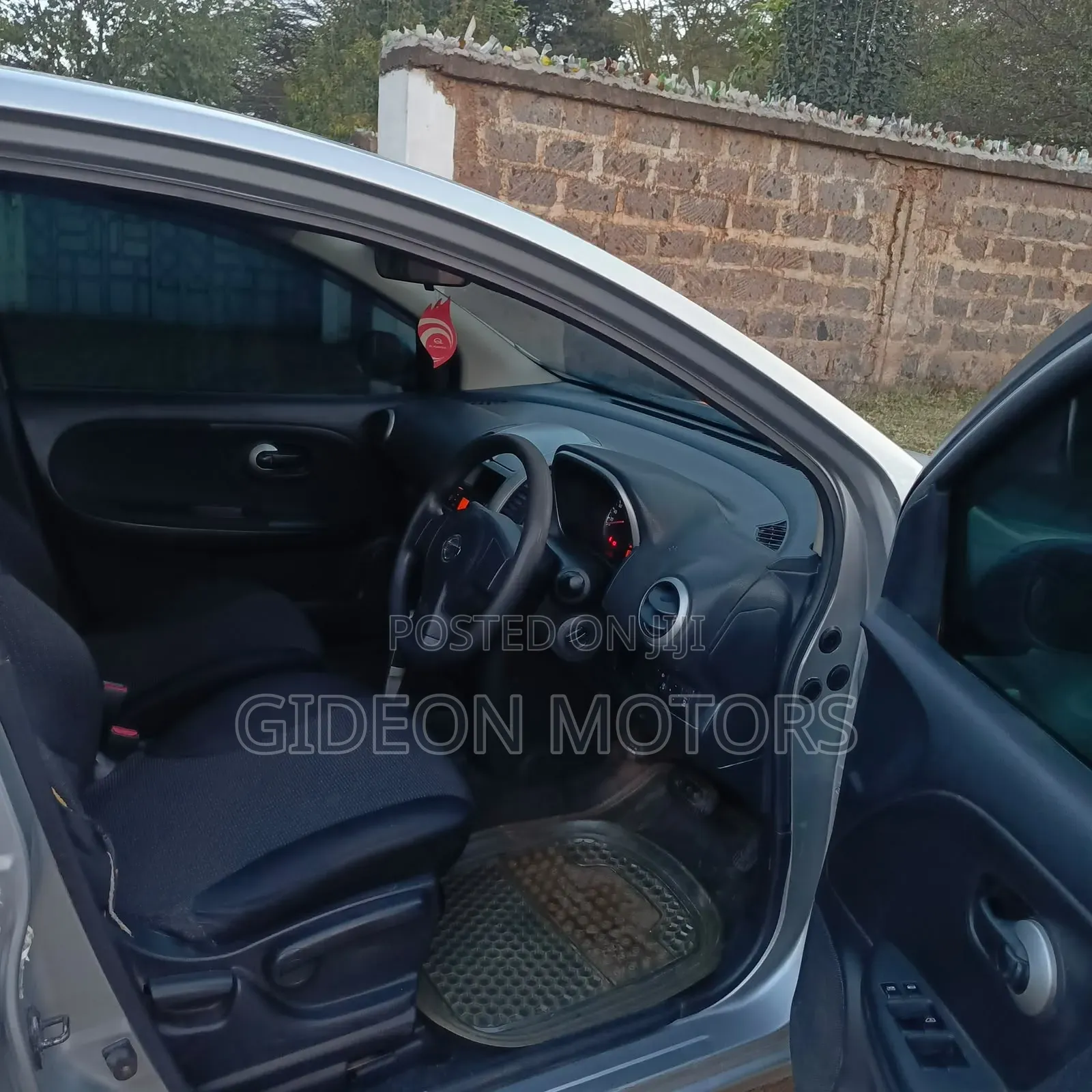 Nissan Note 2009 Silver