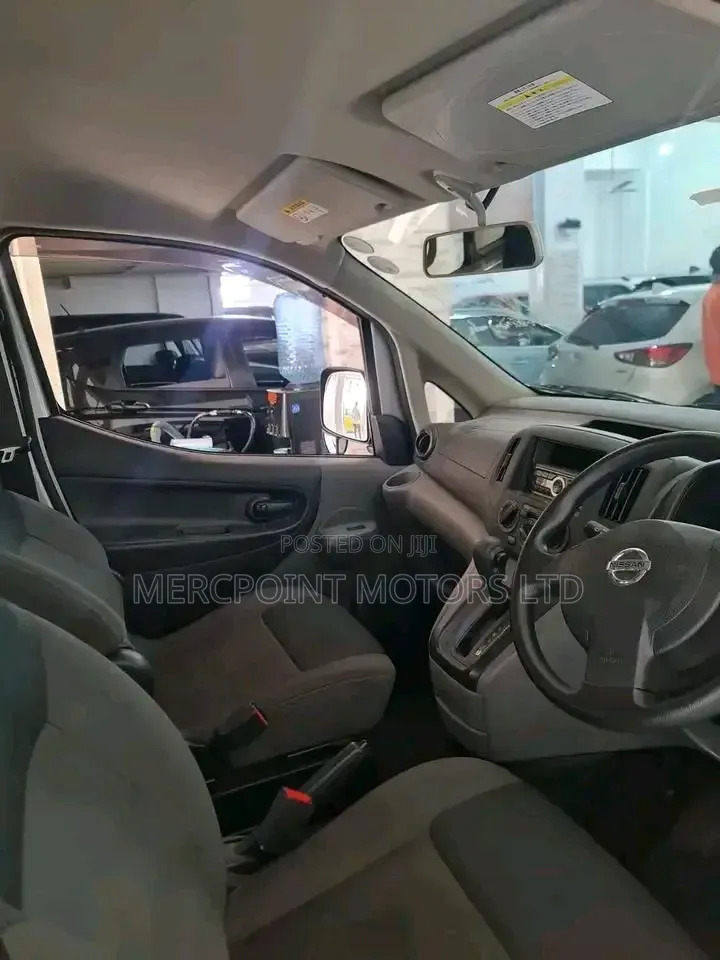 Nissan NV200 2018 Silver