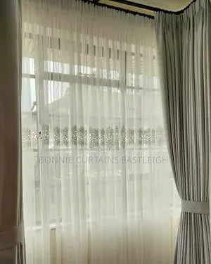 Curtains Rails and Curtains for Apartments
